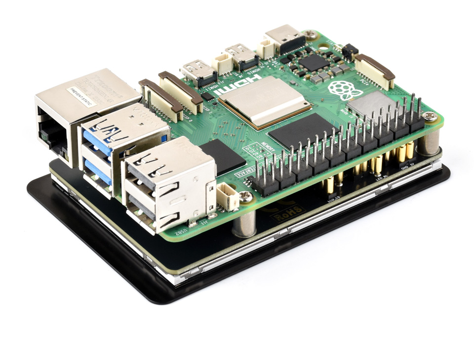 3.5 英寸触摸  LCD 扩展板接入树莓派主板<