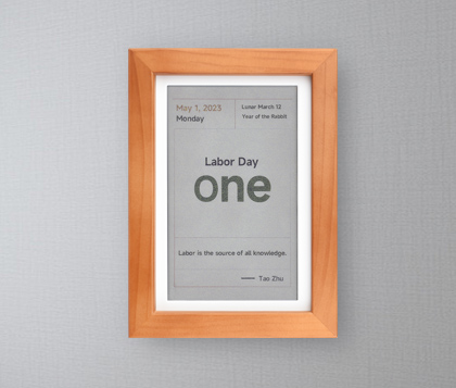 7.3 英寸E6彩色墨水屏电子相框使用挂钩挂墙