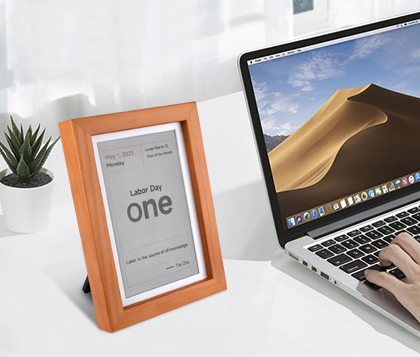 7.3 英寸彩色墨水屏电子