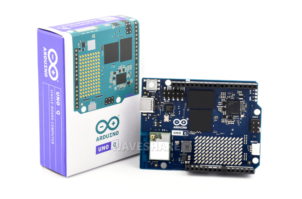 Arduino UNO Q 单板计算机 包装盒与产品展示