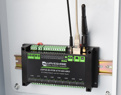 ESP32-S3 工控板 工业级 8 路 Wi-Fi 网络继电器主图