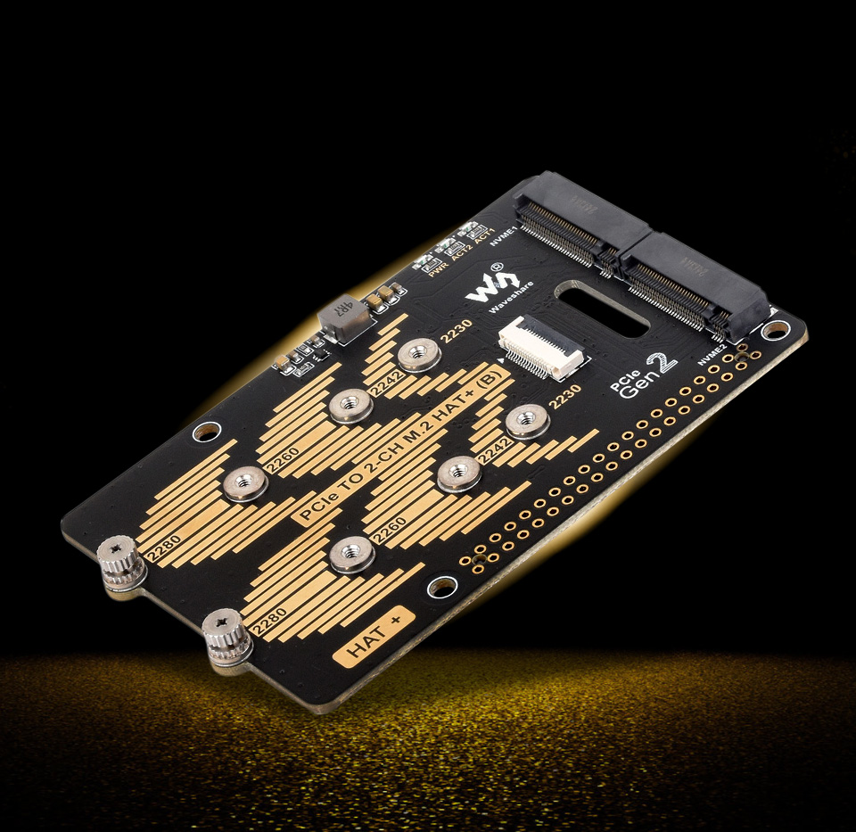树莓派5 PCIe转双通道M.2转接板抗氧化沉金工艺，产品在金光当中