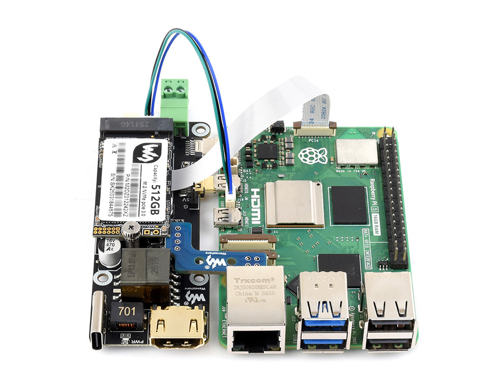 PCIe 转 M.2 多功能转 组装示例