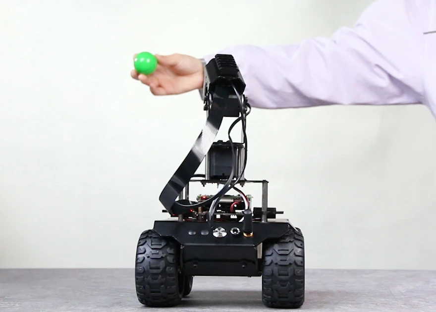 RaspRover AI 机器人识别，追踪，锁定