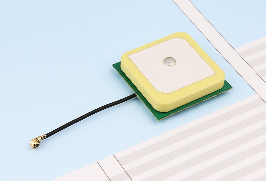 GNSS 有源陶瓷定位天线