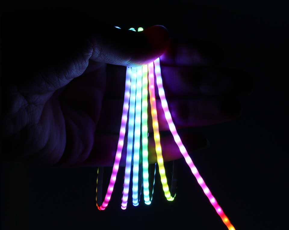 RGB 幻彩 COB 灯带 柔韧可弯折特性展示