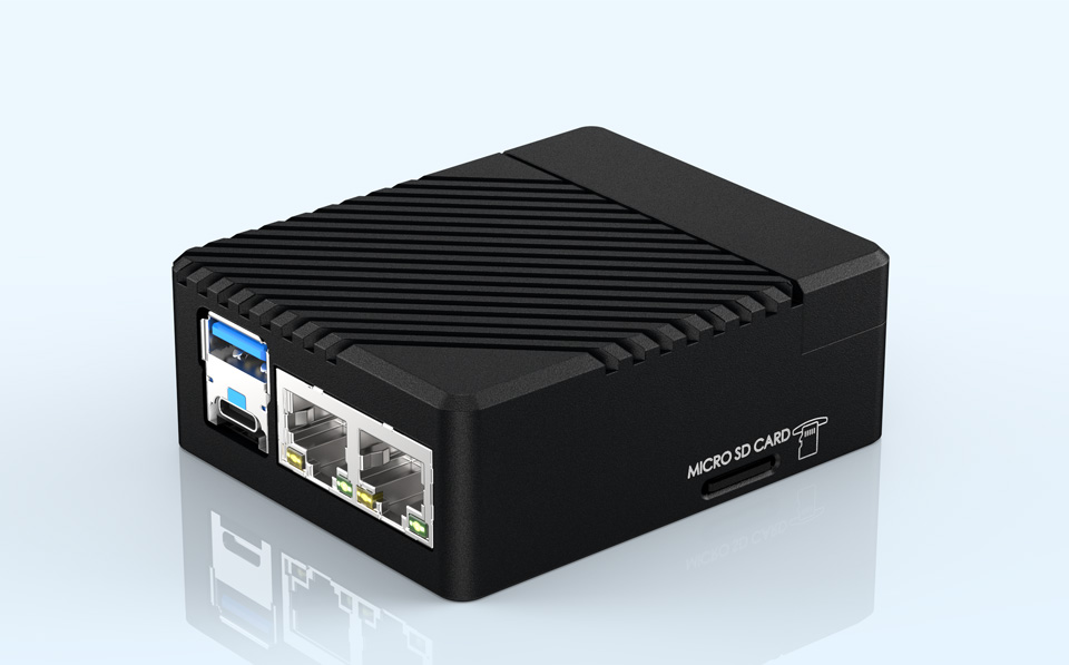 树莓派 CM5 PoE 扩展板首图